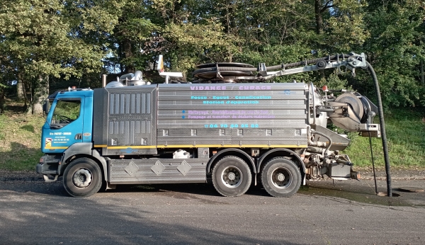 camion Payet Burin vidange curage