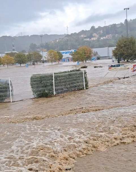 Urgence inondation commerces