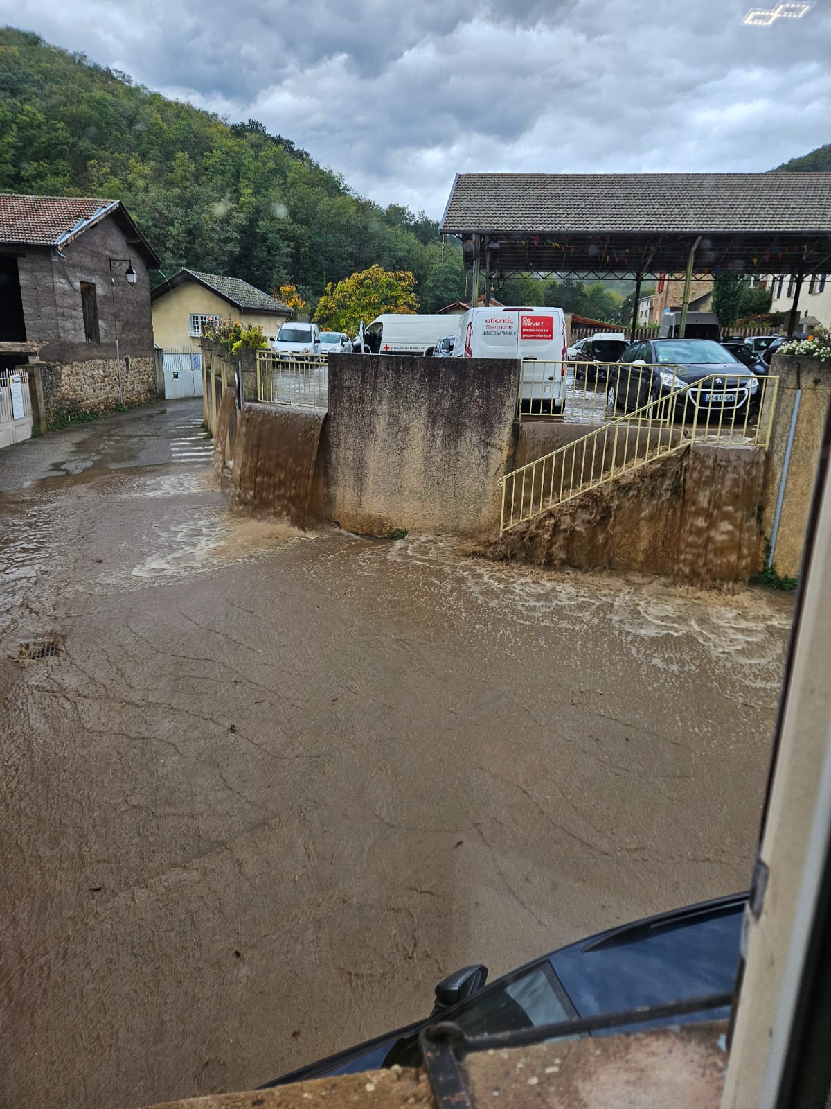 Urgences inondations – Pompage d’eau et de boues